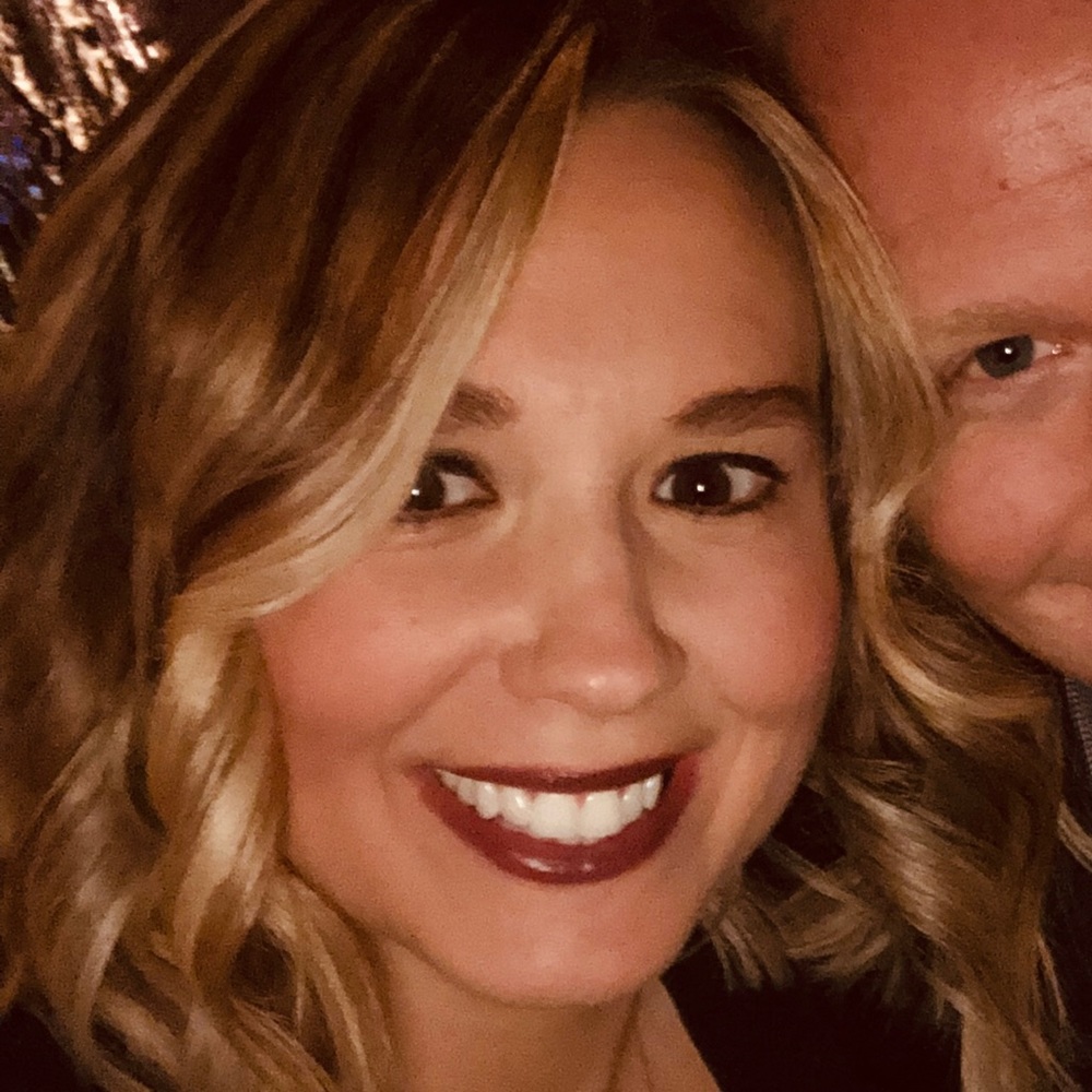 Meet your Posher, Elana